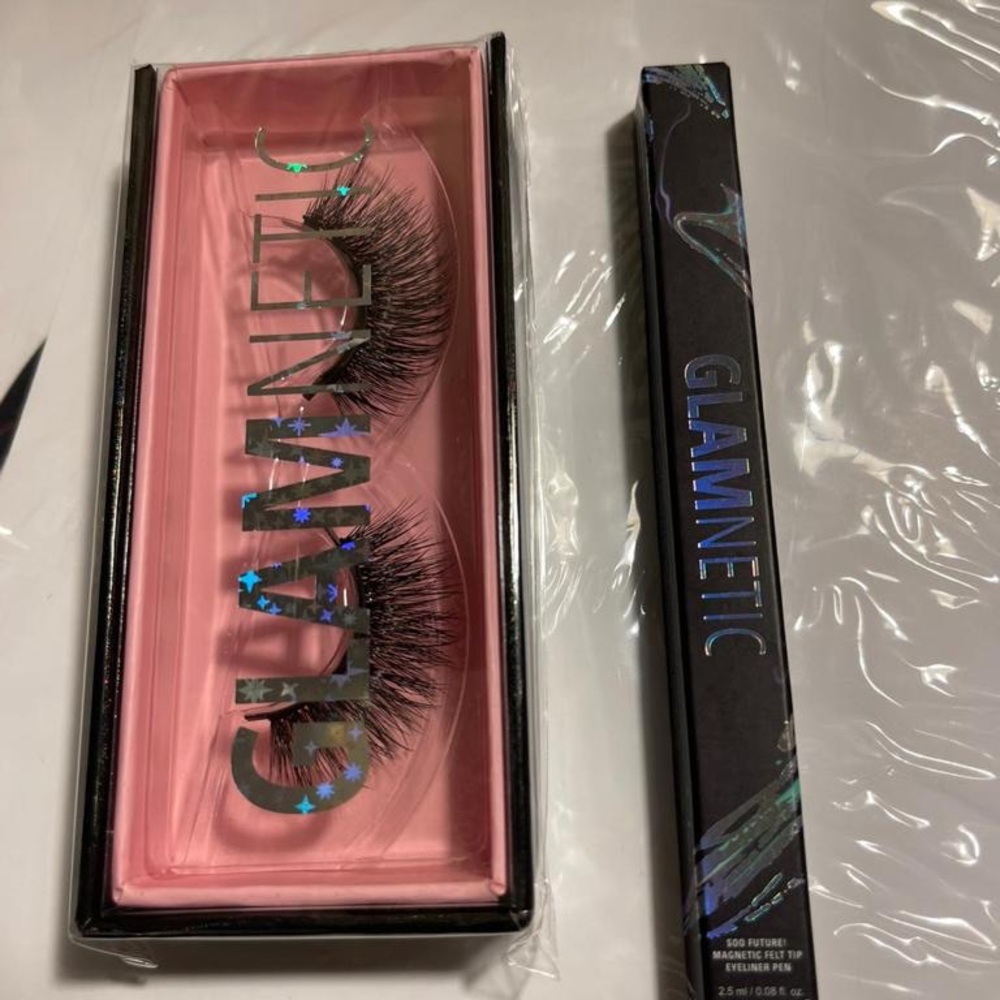 Magnetic eyelashes & Eyeliner glue